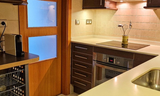 La Bordeta Apartment | Prime Stay in Plaza España BCN with Spa & Family Amenities