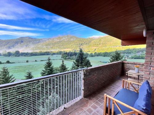 Esterri D'Aneu Apartment | Inviting Apartment with Views in Esterri - Guest Rated 9.3