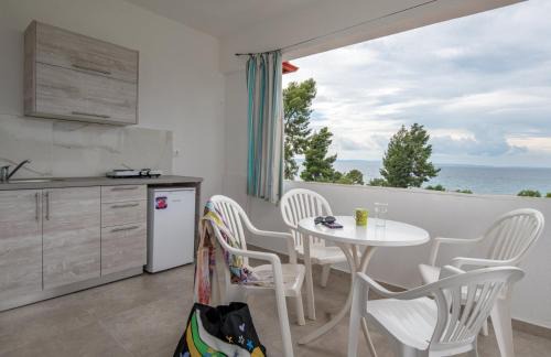 Paradhisos Apartment | Family-Friendly Fantasia Studios with Outstanding 9.4 Rating