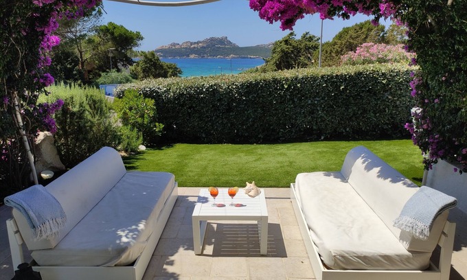 Santa Reparata Villa | Beachfront Villa in Sardinia with Pool & Spa - Rated 9.8