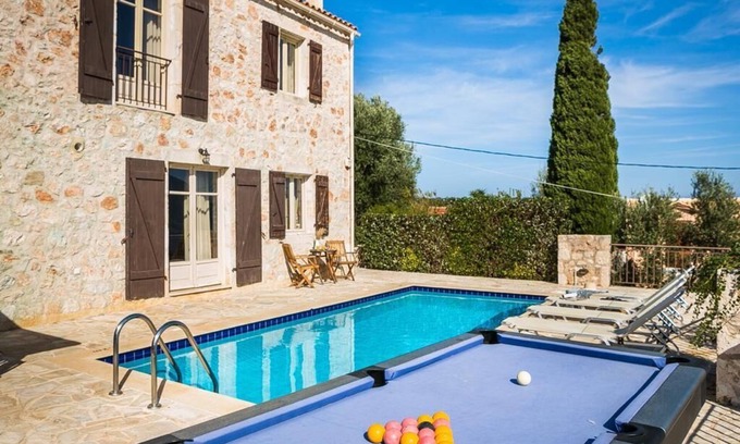 Tselendata Villa | Inviting 2-Bed Villa with Private Pool & Ocean Views