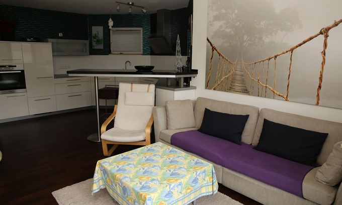 Bad Wildungen Apartment | Scenic Apartment with Terrace, Garden & Ocean Views