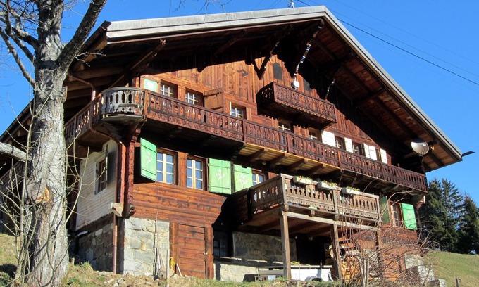Val d'Illiez Ski Chalet | Explore the Dents du Midi: Top-Rated Chalet Retreat