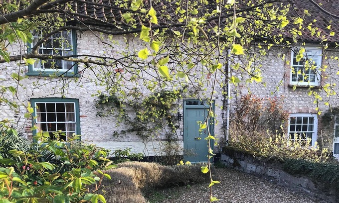 Methwold Cottage | Charming Character Cottage Nestled in Lush Gardens