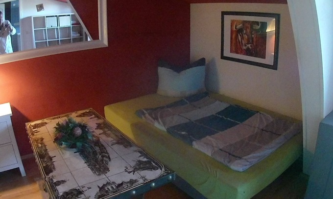 Klein Schwaß Apartment | Beautiful Apartment with Balcony & Top Guest Rating of 9.4