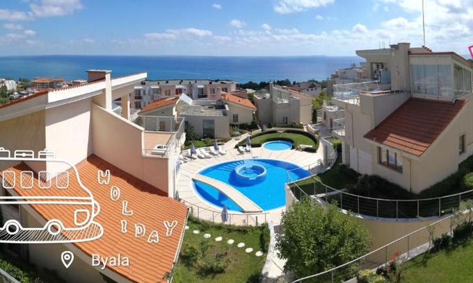 Byala Villa | Inviting Family Villa with Sea View & Pool Access