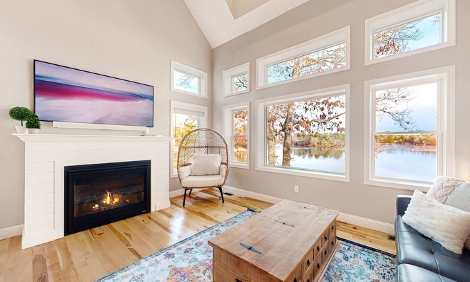 West Wareham House | Dog-Friendly Lakefront Retreat with Game Room & Firepit