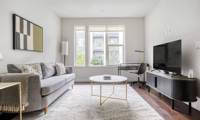 Milpitas Apartment | Enjoy a Modern Milpitas 1BR with Pool & Gym Access