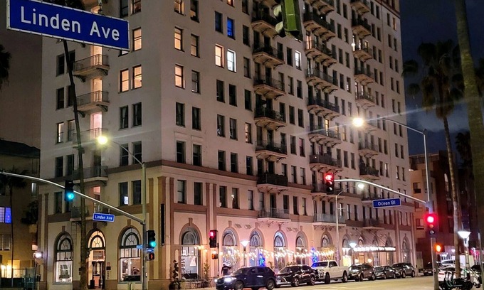 East Village Condo | Oceanfront Apartment with Scenic Views & Free Parking
