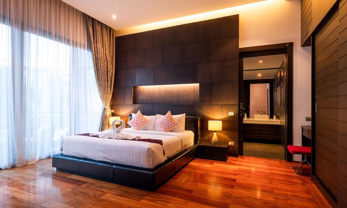 Rawai Villa | Inviting SeaView 4BR Villa with Private Pool and Breakfast