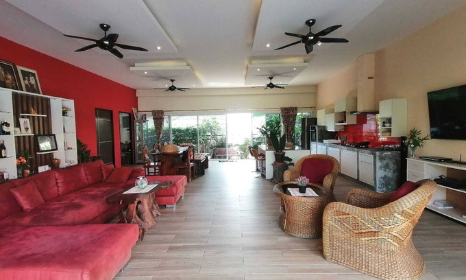 Hin Lek Fai Villa | Bright 4-Bed Pool Villa with Ocean View and Spa