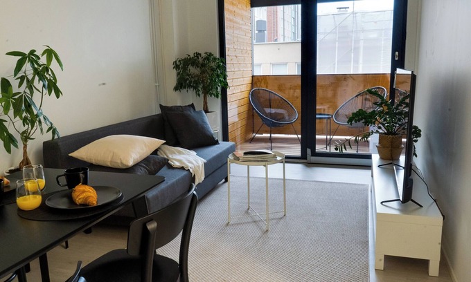Tampere Apartment | Prime Location in Tampere: Three Rooms with Balcony