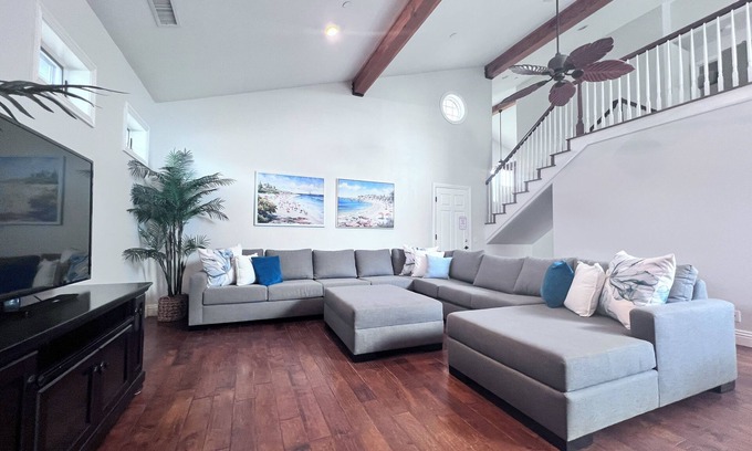 Southwest Anaheim House | Beautiful 5 Bedroom Home with Pool & Ocean Views