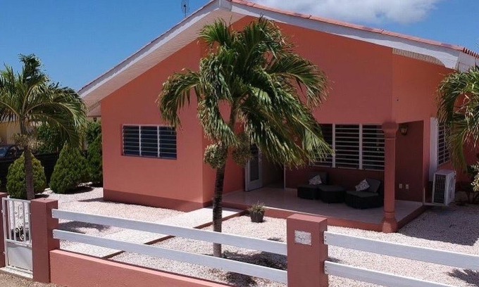 Daniel House | Beautiful Villa with Ocean View and Private Pool Escape