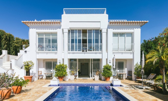 Cerro de Aguia House | Beautiful Villa with Pool and Ocean View for Your Getaway