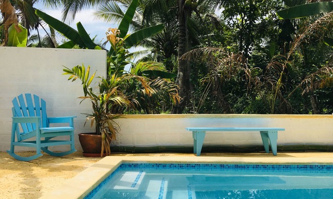 Highgate Apartment | Tranquil Far-I Guesthouse: Modern Studio in Jamaica