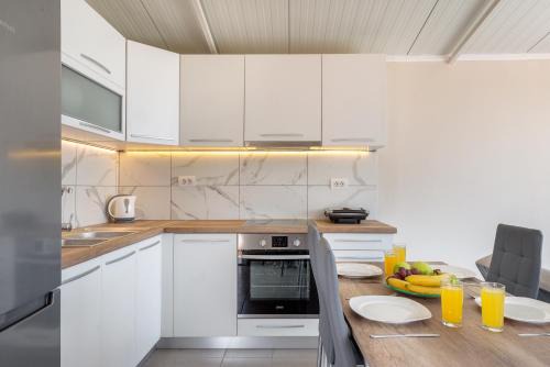 Faraklata House | Family-Friendly Faraklata Cottages - Guest Rated 9.8/10