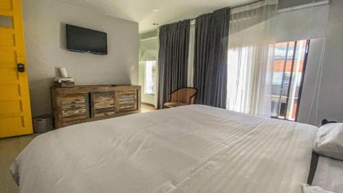 Zona Rosa House | Stay at Fardo Hotel Bogotá: 24H Digital Reception & More