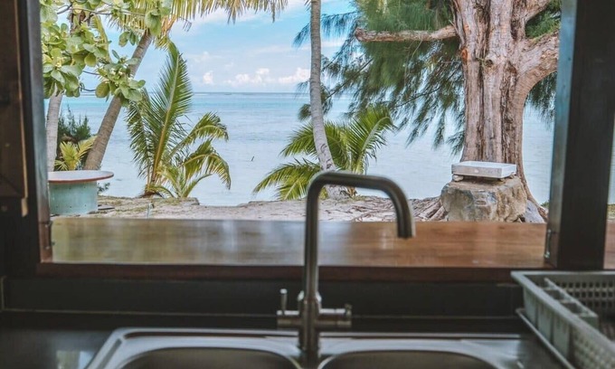 Moorea-Maiao Cottage | Beachfront Cottage Fare Eimeo - Rated 10/10 with Ocean View