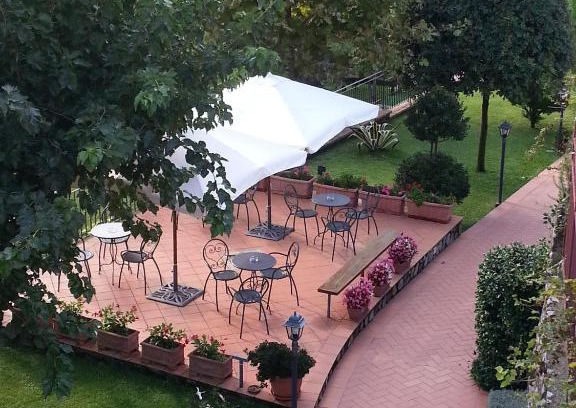 Campinola Bed & Breakfast | Oceanfront Retreat: Farfalle E Gabbiani, Guest Rated 9.8