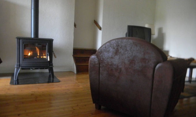 Lussat Cottage | Cozy Farm Cottage with Pool and Spa - Guest Rated 9.8