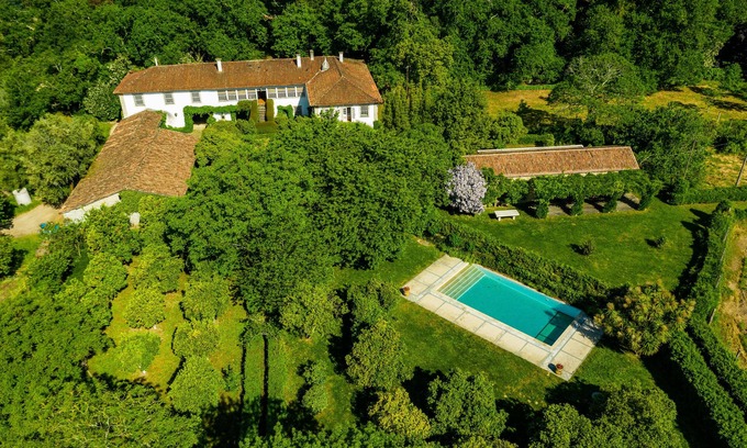 Guimaraes Other | Idyllic Farmhouse with Private Pool & Beautiful Gardens