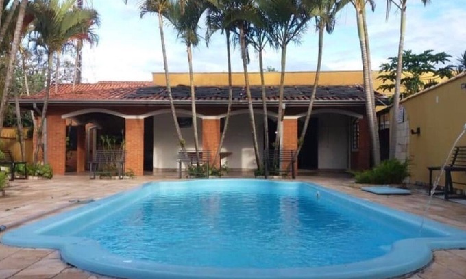 Botucatu House | Relaxing Farm Retreat in Botucatu with Pool and Spa
