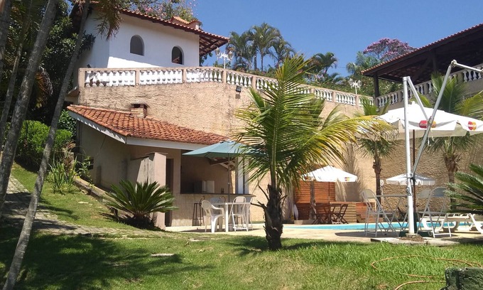 Mairinque House | Cozy Farm Retreat in Porta do Sol with Ocean View