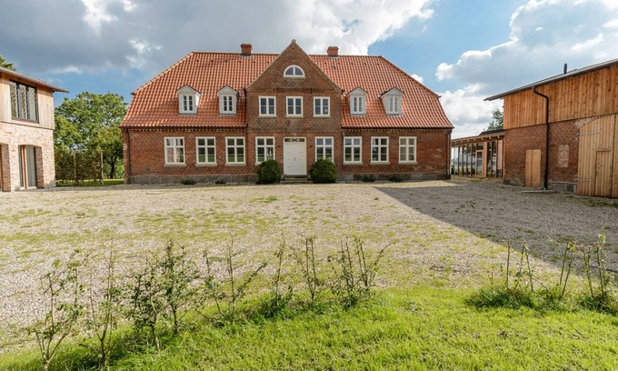 Rabenkirchen-Faulueck House | Scenic Farm Retreat on the Schlei with Oceanfront Amenities