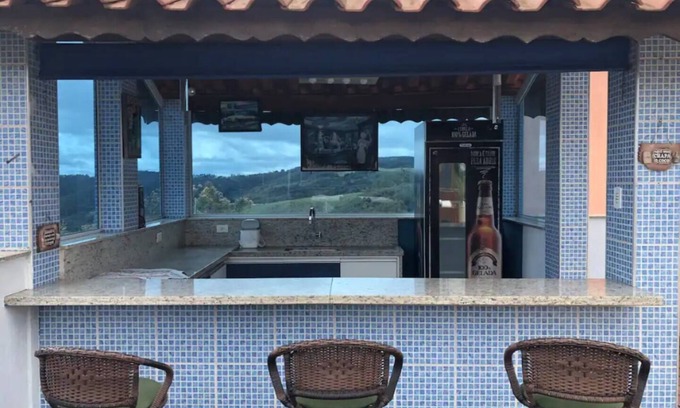 Itu House | Gated Community Retreat in Mairinque: Pet-Friendly Oasis