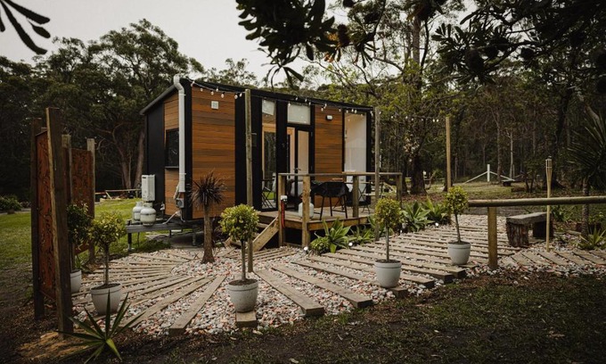Falls Creek House | Pet-Friendly Farm Stay at Jervis Bay - 10/10 Guest Rated