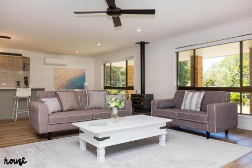 Clothiers Creek House | Pet-Friendly Farm Stay on Tweed Coast - 4-Star Accommodation