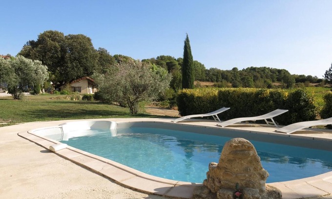 Pertuis House | Idyllic Farm Oasis with Private Pool in Luberon
