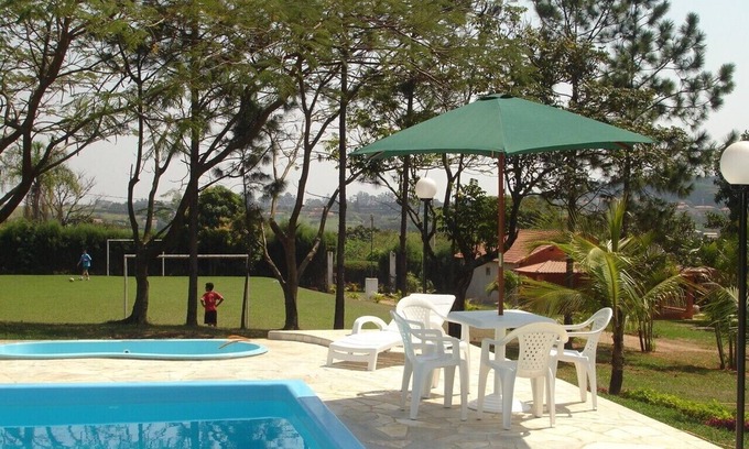 Porto Feliz House | Relaxing Farm Retreat with Pool, BBQ & Sports Facilities