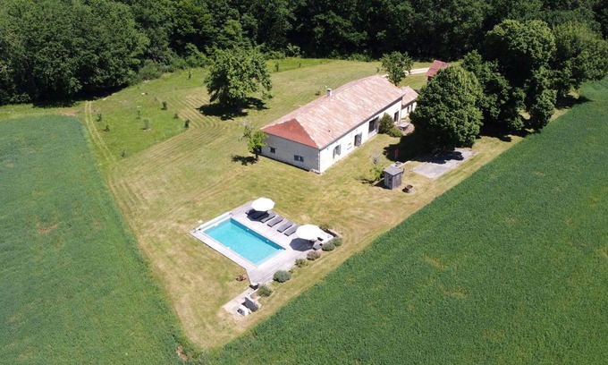 Sainte-Alvere-Saint-Laurent-les-Batons House | Renovated Farmhouse with Heated Pool, Jacuzzi & Spa