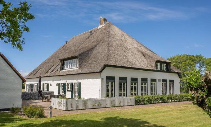 De Cocksdorp House | Family-Friendly Farmhouse Retreat on Texel's Dutch Coast