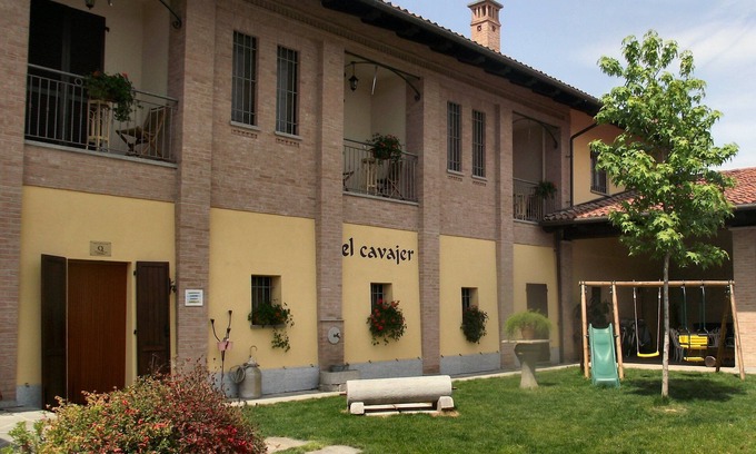 Flesie Other | Discover El Cavajer: Spa B&B with Perfect Guest Ratings