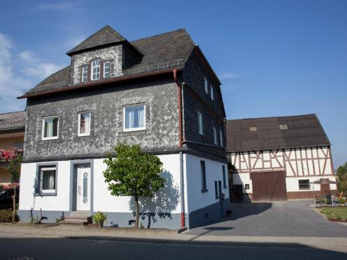 Haserich House | Inviting Holiday Home Between Mosel and Hunsrück, Pet Friendly