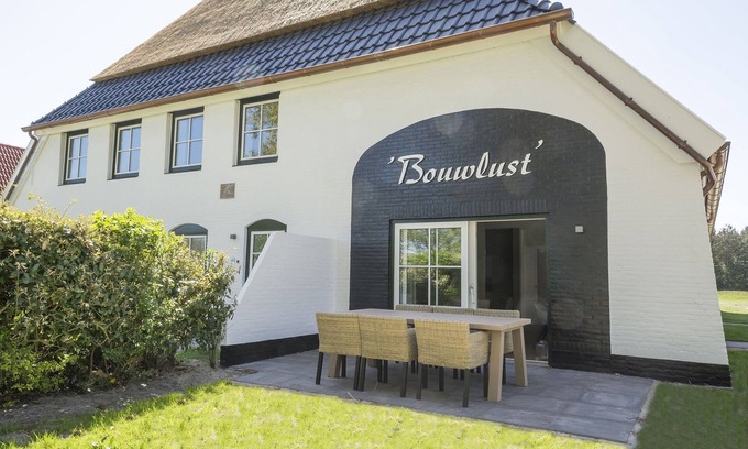 De Cocksdorp Other | Relaxing Apartment with Private Garden in De Cocksdorp