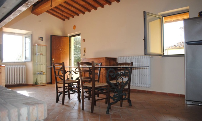 Oltrarno House | Charming Farmhouse Near Florence with Spa and Ocean Views