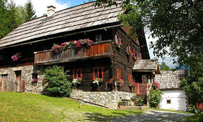 Weisspriach House | Farmhouse in Weißpriach near Mountain Lakes