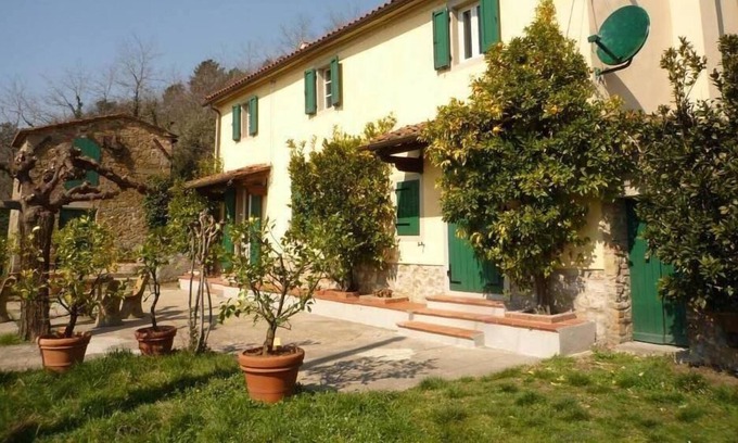 Serravalle Pistoiese House | Tranquil Farmhouse Getaway in Tuscan Olive Groves