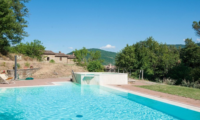 Mercatale di Cortona Other | Cozy Farmhouse "Pilari Appartamento Stalla" with Pool & Terrace