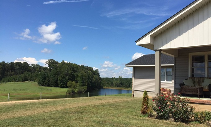 Elrod Other | Tranquil Farmhouse Retreat with Private Lake Access