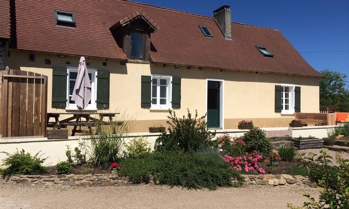 Mialet Other | Inviting Farmhouse with Private Pool and Relaxing Hot Tub