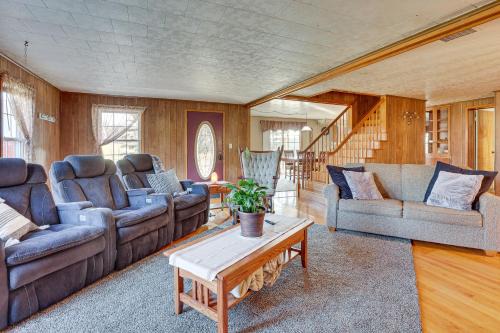Dundee House | Ideal Dundee Vacation Rental for Hiking Enthusiasts