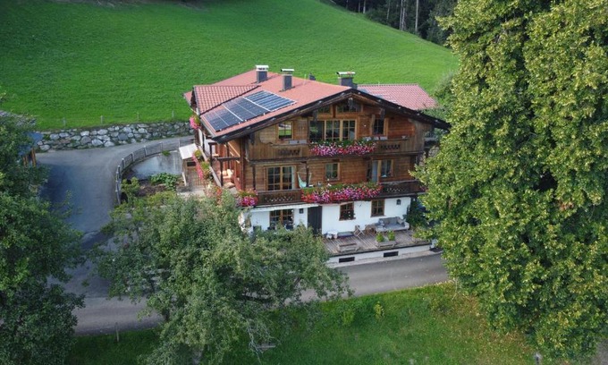 Lauterbach Apartment | Exceptional Farnreit: 4-Star Family-Friendly Escape