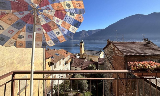 Colonno Apartment | Tranquil Faro sul Lago Apartment – Ideal for Families