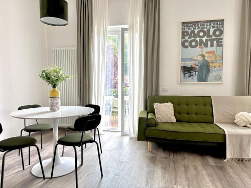 Brunate Apartment | Faro Voltiano 5 stelle Villa Elegante Wifi