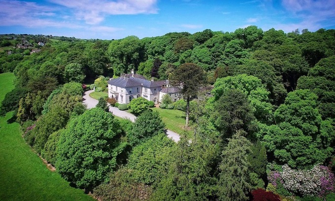 Ovens House | Ideal Farran House for Groups: Pool, Dining & 10/10 Rated